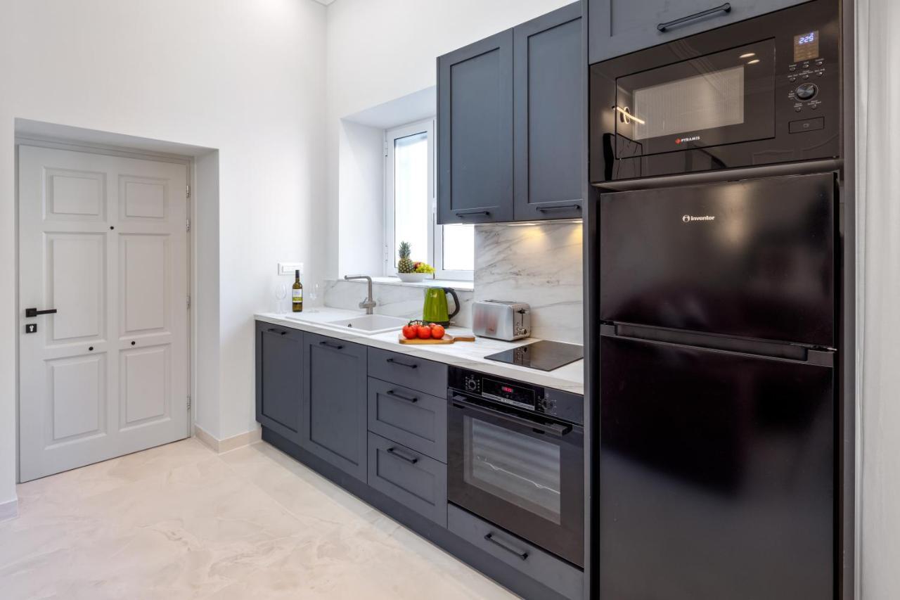 Modern-Vintage Old Town Suites Corfu  Экстерьер фото