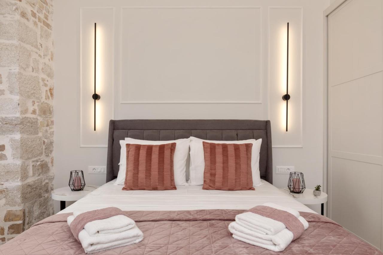 Modern-Vintage Old Town Suites Corfu  Экстерьер фото