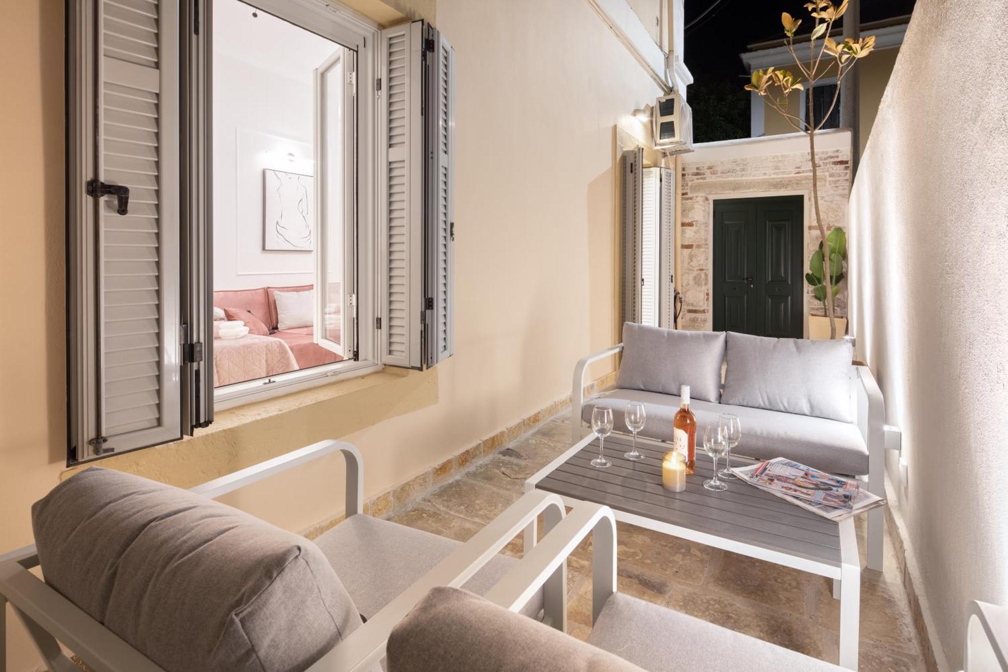 Modern-Vintage Old Town Suites Corfu  Экстерьер фото